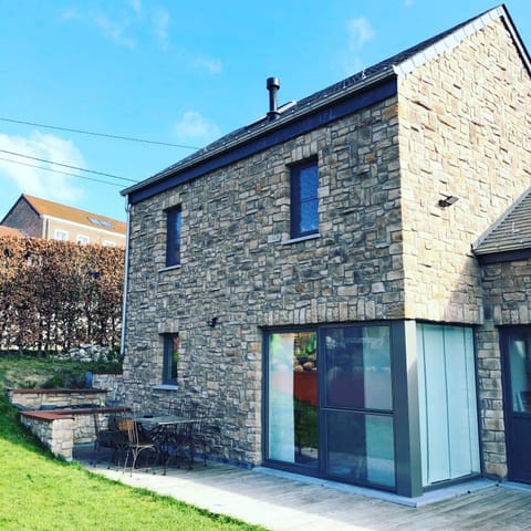 Property building, Balcony/Terrace
