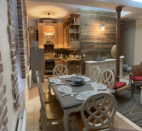 Living room, Seating area, Bedroom