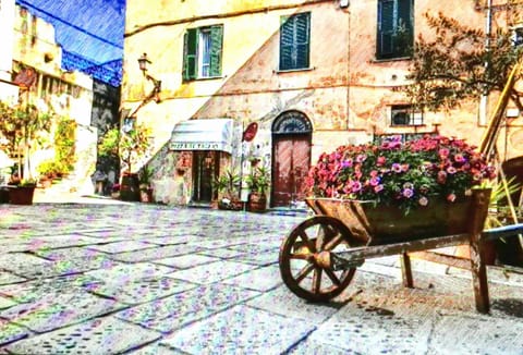 LA CASA SULLA PIAZZETTA Apartment in Albenga