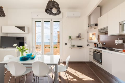 Kitchen or kitchenette, Living room, Dining area, dishwasher, oven, stove, air conditioner