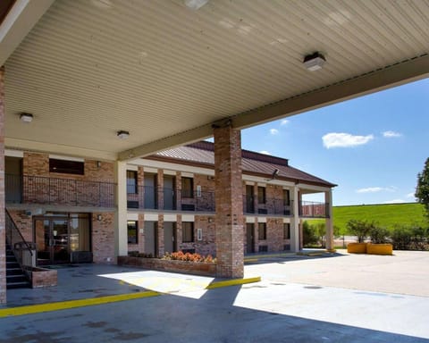 Property building, On site