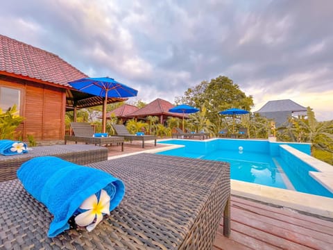 Pool view, Swimming pool