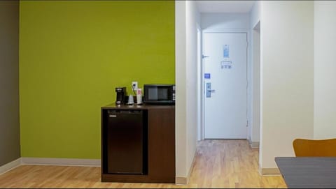 Studio Lodge - Cincinnati - Springdale Hotel in Sharonville