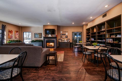 Library, Lobby or reception, Seating area