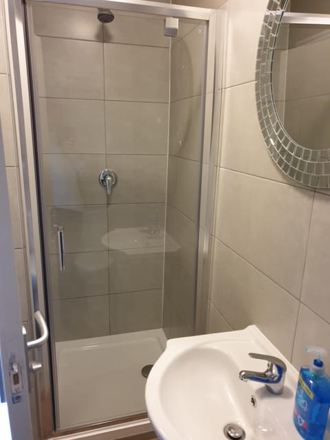 Double bedroom studios Bed and Breakfast in Dublin