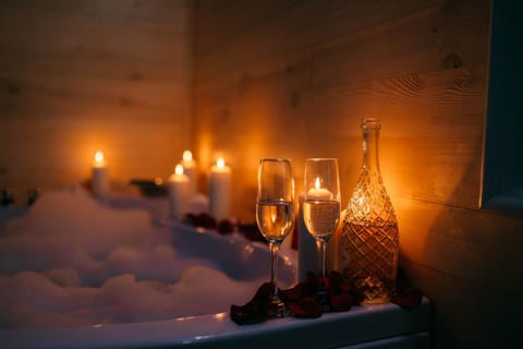 Hot Tub, Bath