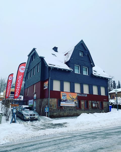 Property building, Winter