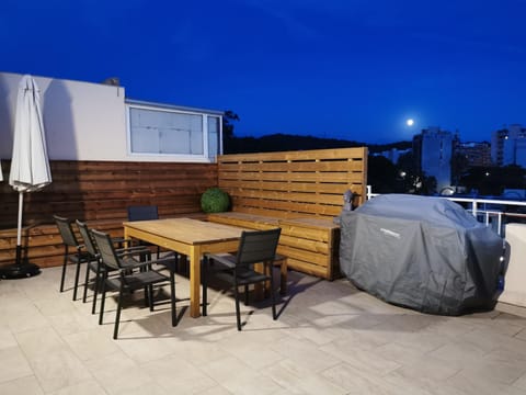 Appartement toit terrasse 2 chambres Apartment in Ajaccio