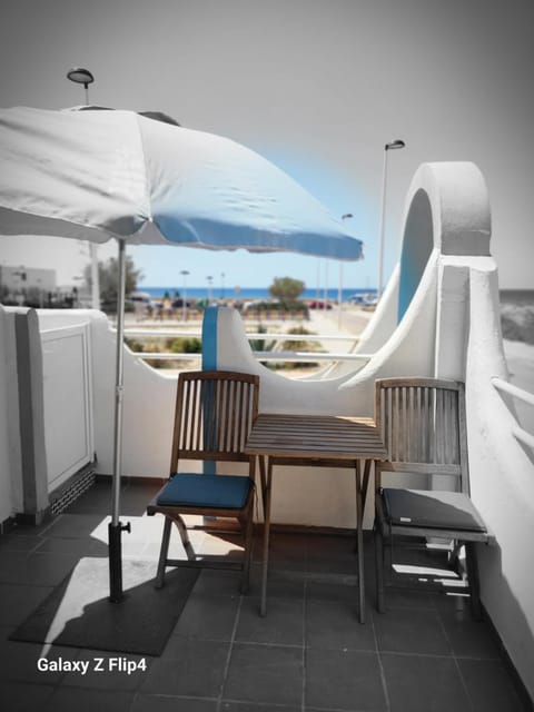 Property building, Lobby or reception, Sea view