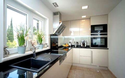 Vindobona Apartment 1 Apartment in Hvar