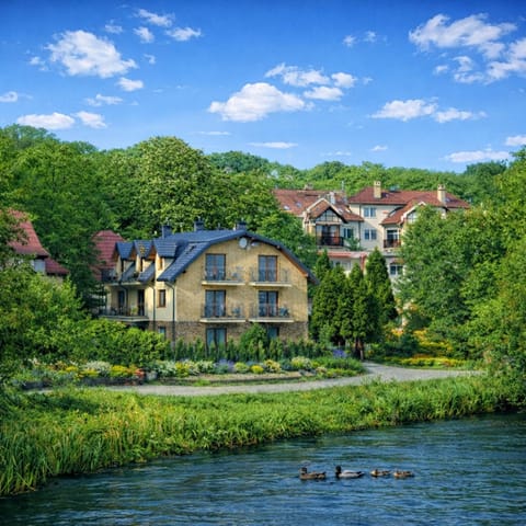 Property building, Nearby landmark, Off site, Neighbourhood, Natural landscape, View (from property/room), Other, River view