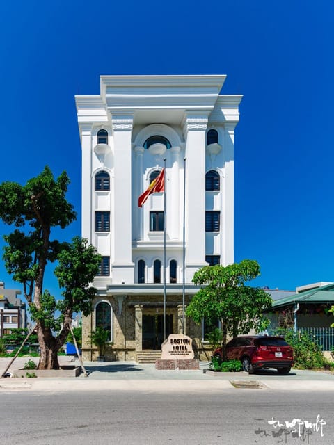Property building, Facade/entrance