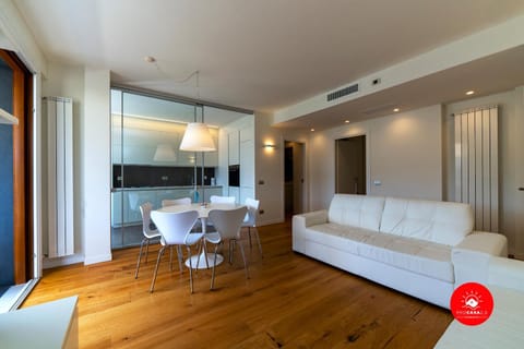 Paradise Luxury Terrace Apartment in Porto Venere