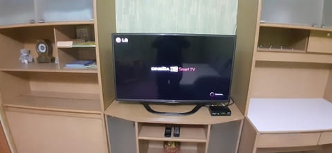 Communal lounge/ TV room, TV and multimedia