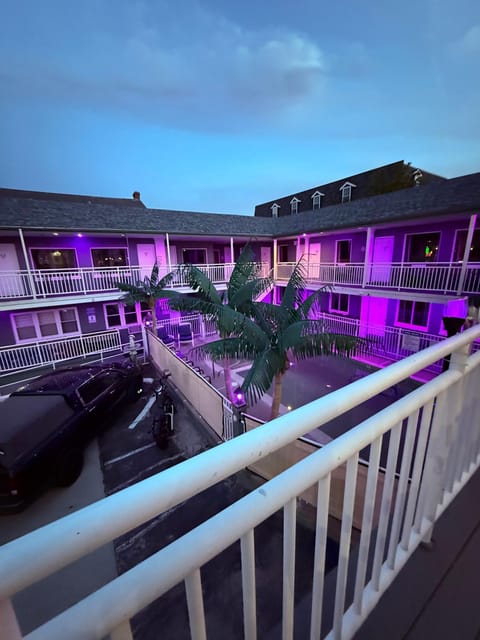 Property building, Balcony/Terrace
