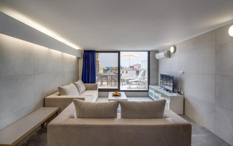 TV and multimedia, Living room