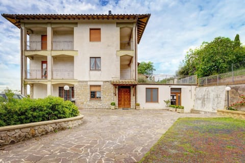 Property building, Facade/entrance, Garden