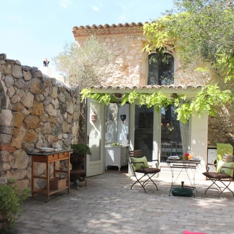 Facade/entrance, Garden, Balcony/Terrace, Garden view