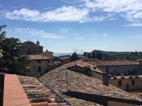 View (from property/room), Balcony/Terrace, Lake view, Lake view, Landmark view