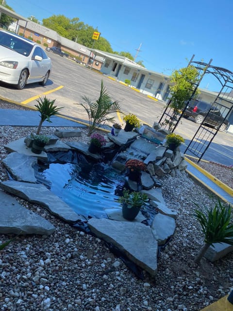 Madill Inn Motel in Lake Texoma