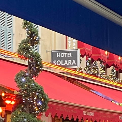 Property building, Facade/entrance