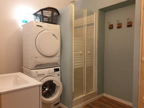 Maison pour 6 pers. à Trégastel avec jardin clos, proche plage et commerces, WiFi et billard - FR-1-368-159 House in Trégastel