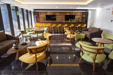 Lounge or bar, Alcoholic drinks