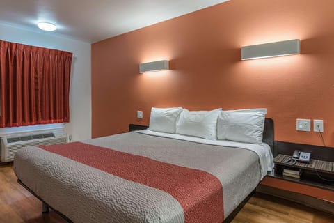 Photo of the whole room, On site