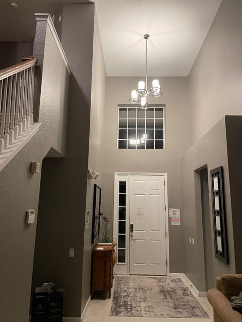 Windsor Hills Resort 5BR Villa, Amenities, Private Pool & Water Park, Near Disney, Sea World, Universal Villa in Windsor Hills