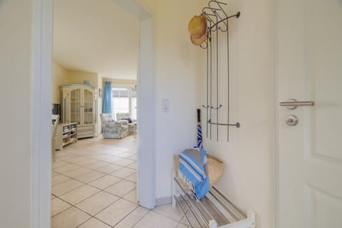 Haus Möwe House in Zingst