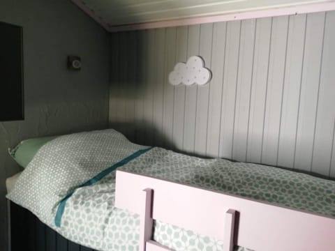 Le jardin d'Eugénie gîte a Virton en pleine nature lits fait a l'arrivée Apartment in Wallonia, Belgium