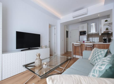 TV and multimedia, Living room, Dining area