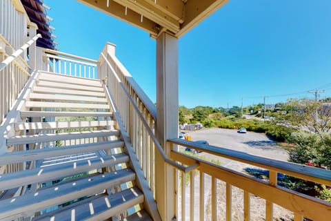 Sand & Beach Within Reach Hotel in North Truro