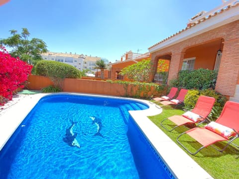Villa with heated private pool, sea view& turkish sauna Villa in Benalmadena