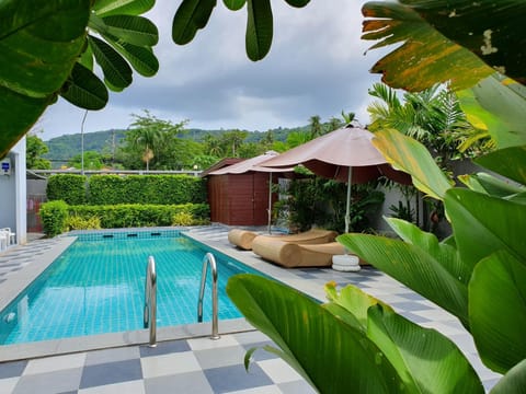 Pool view, Swimming pool