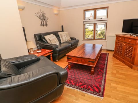 Surf Song Apartment in England