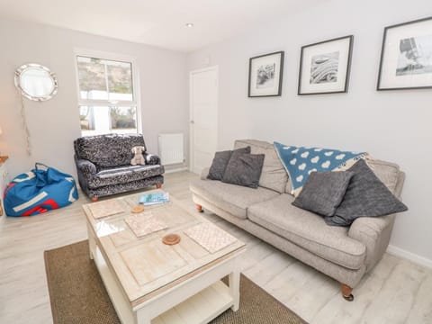 Upper Deck House in Dartmouth