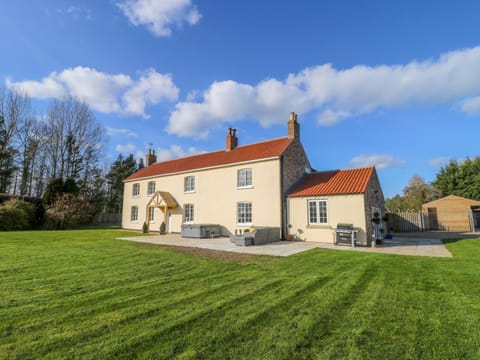 Tuft House House in England