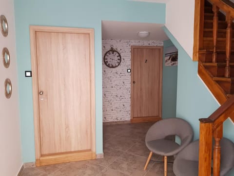 Lobby or reception, On site