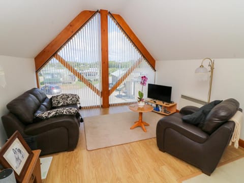 Shorefields One Apartment in England