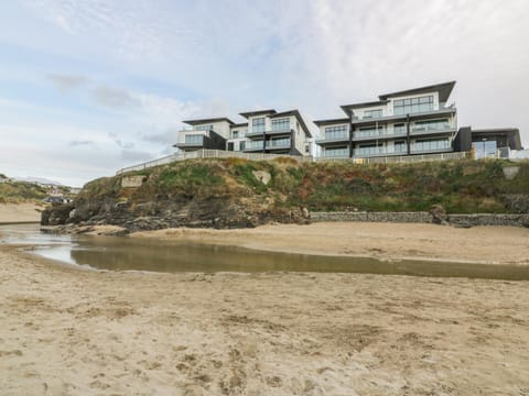 Chapel Rock View, The Dunes Apartment in Perranporth
