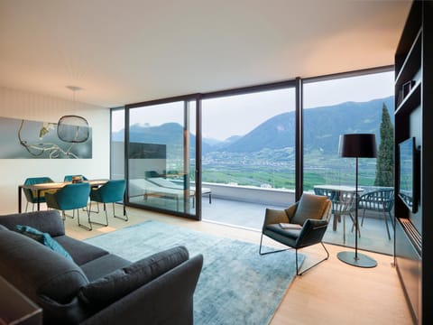 Balcony/Terrace, Living room, Seating area, Dining area