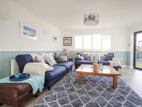 Gadlys House in Trearddur Bay