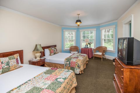 Day, Photo of the whole room