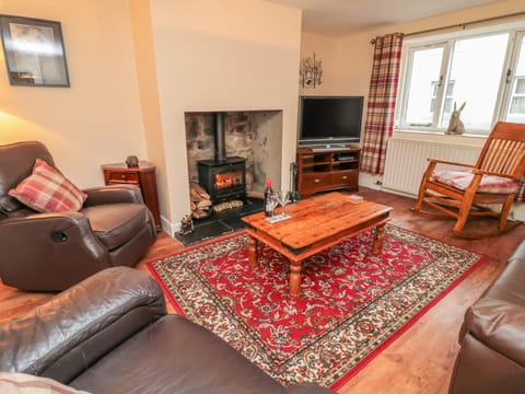 Magpie Cottage House in England