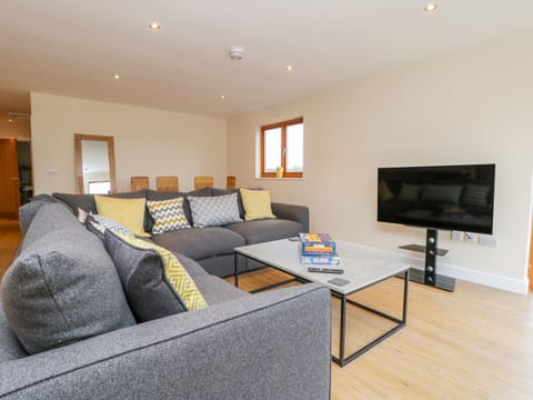 Oak Lodge House in England