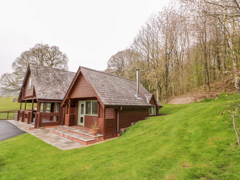 Pines Pitch House in Llangunllo