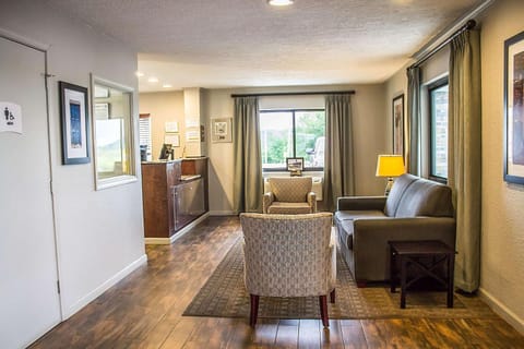 Lobby or reception, On site