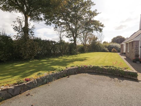 Llain Mai Apartment in Wales