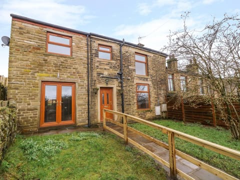 Moscow Mews House in Calderdale